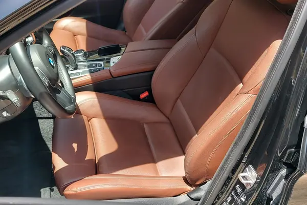 ب ام و، سری 5 سدان