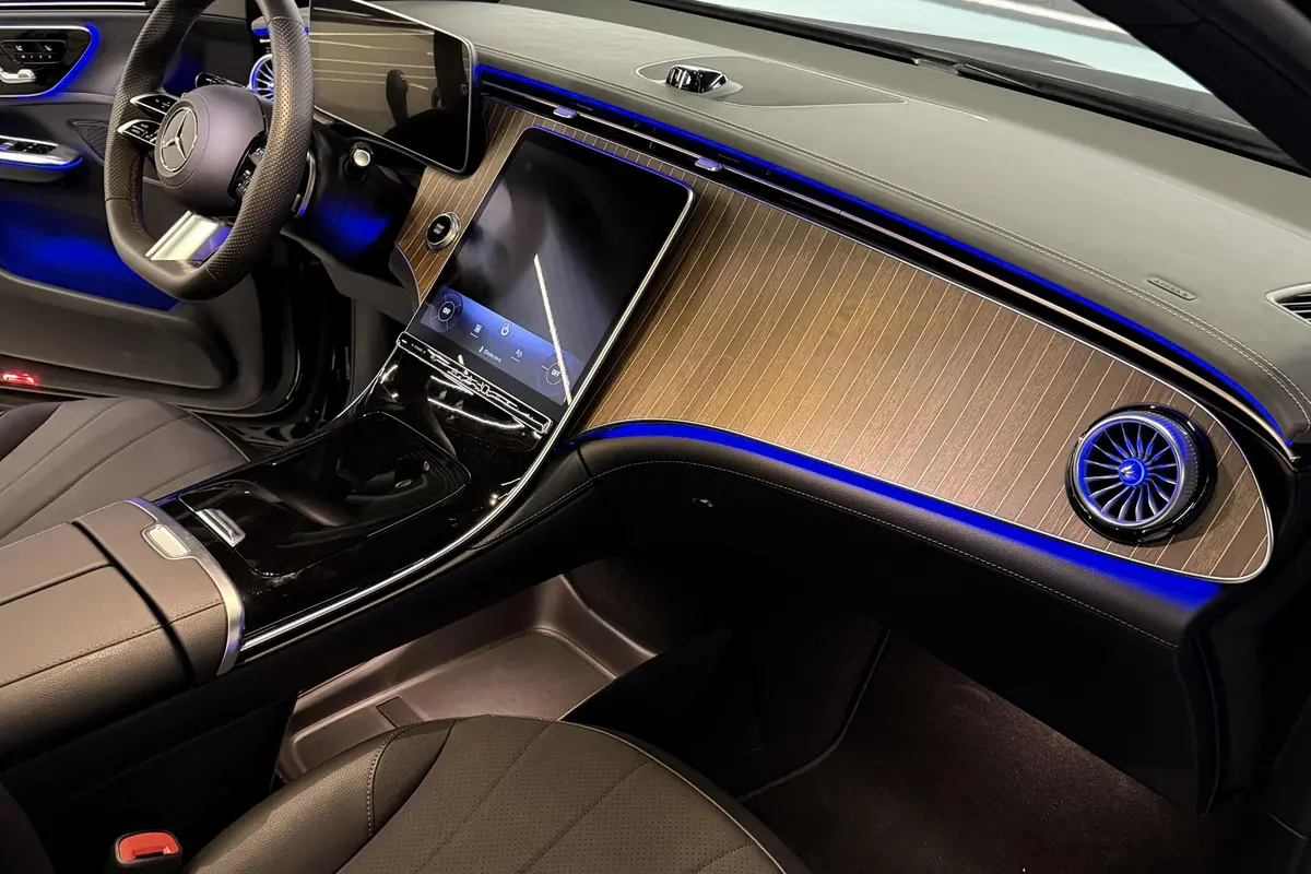 بنز،  EQE SUV