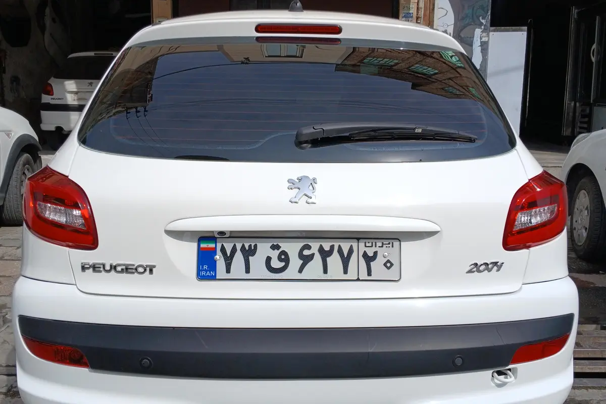 پژو،  207