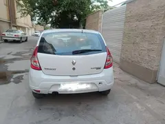 رنو، ساندرو