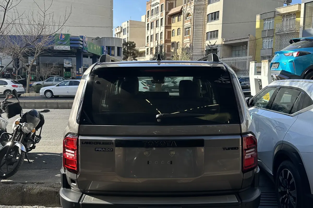 تویوتا،  پرادو  چهار در