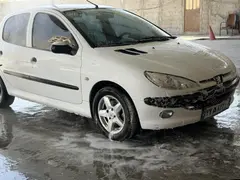 پژو، 206