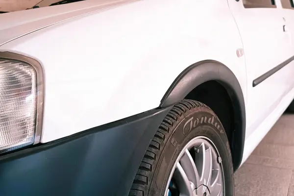 رنو، تندر 90