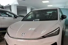 فولکس، آی دی یونیکس