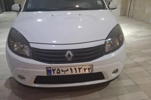 رنو  ساندرو