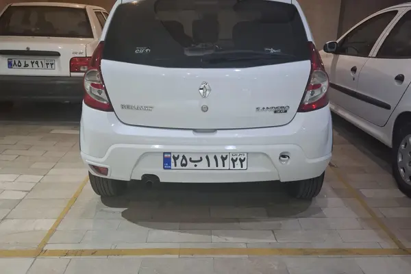 رنو  ساندرو