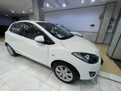 مزدا، 2 هاچ بک