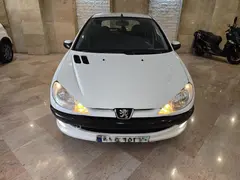 پژو، 206