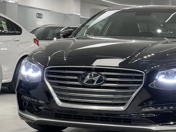 هیوندای، آزرا (گرنجور)