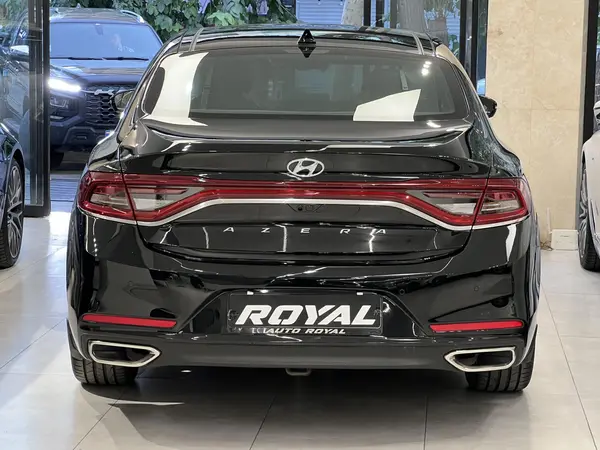 هیوندای، آزرا (گرنجور)