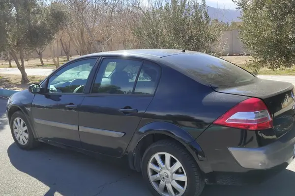 رنو، مگان (مونتاژ)