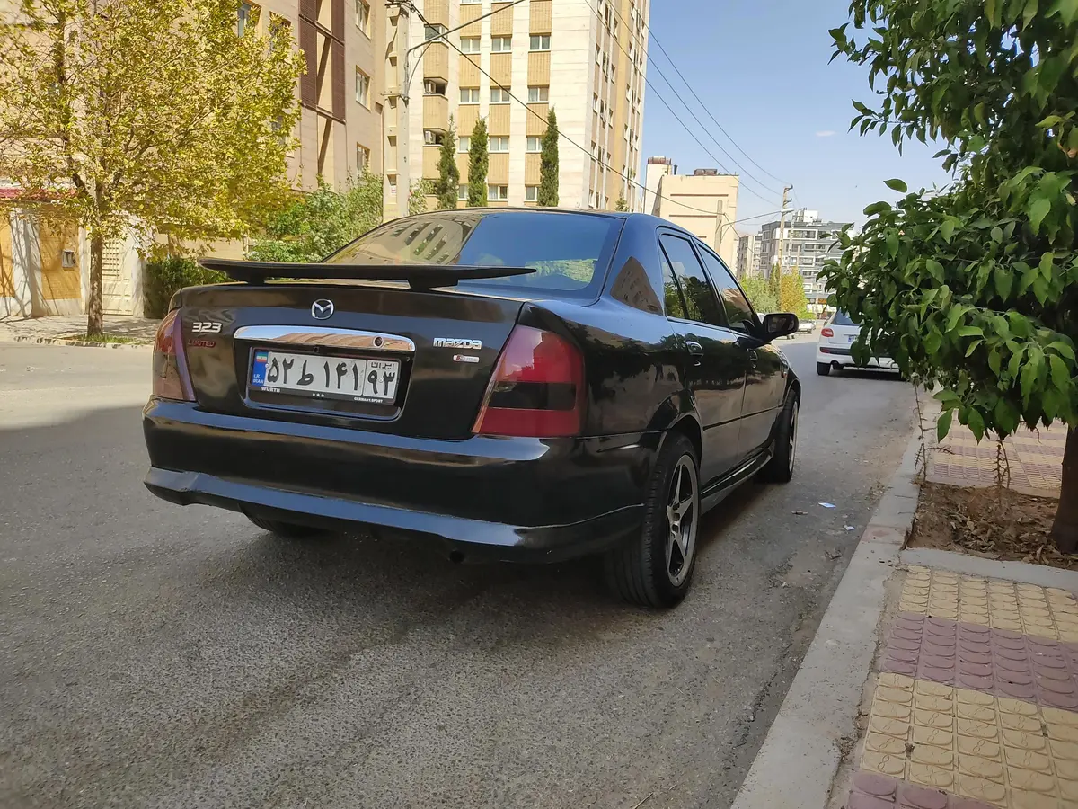 مزدا،  323