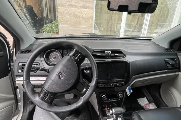 شاهین، G اتومات