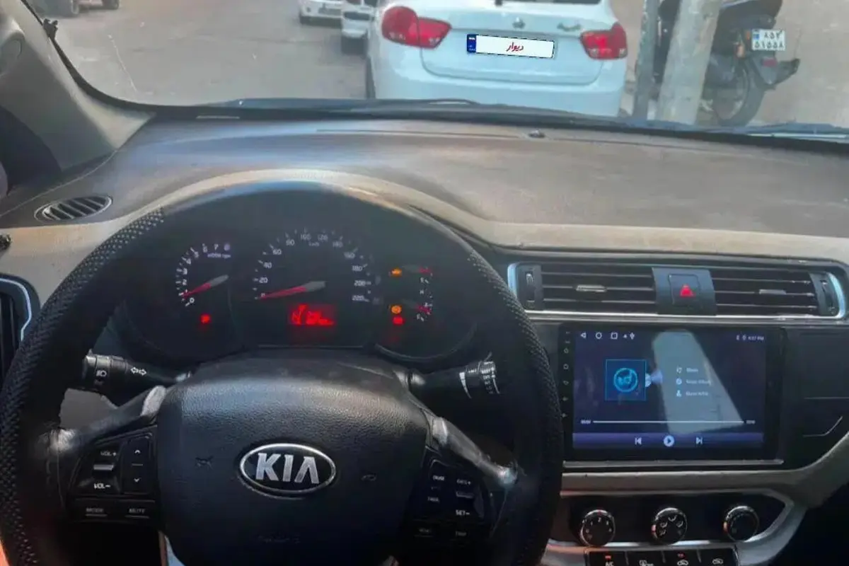 کیا،  ریو هاچ بک