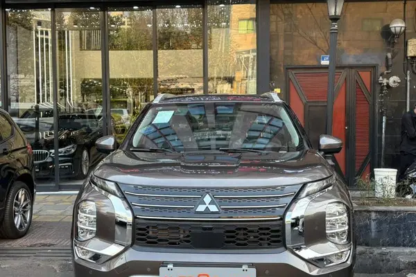 میتسوبیشی، اوتلندر