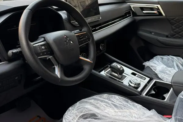 میتسوبیشی، اوتلندر