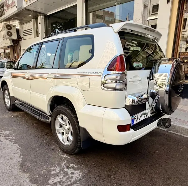 تویوتا  پرادو  چهار در
