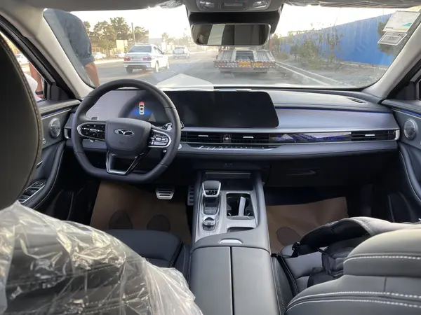 فونیکس، آریزو 8 (Z8)