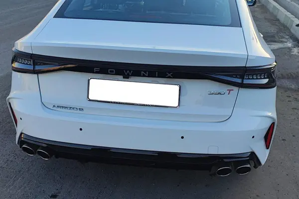 فونیکس، آریزو 8 (Z8)