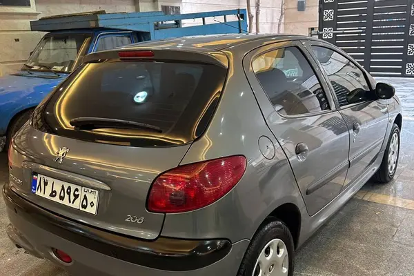 پژو، 206