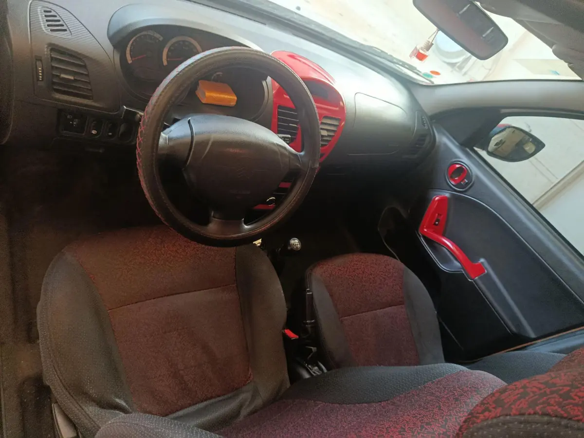کوییک،  دنده ای R
