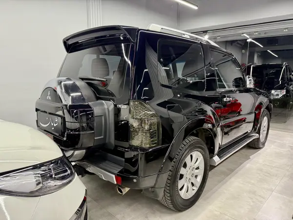 میتسوبیشی، پاجرو دو در