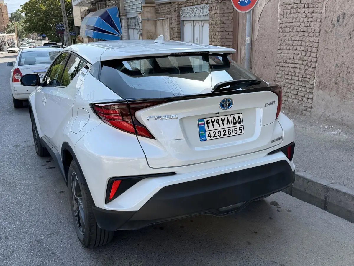 تویوتا،  C-HR هیبرید