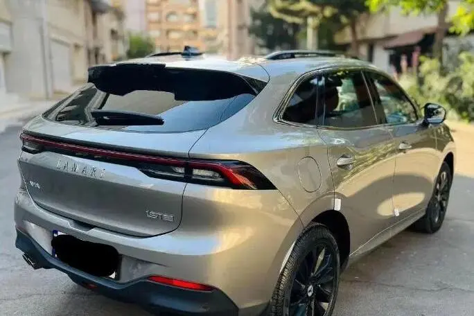 لاماری،  ایما