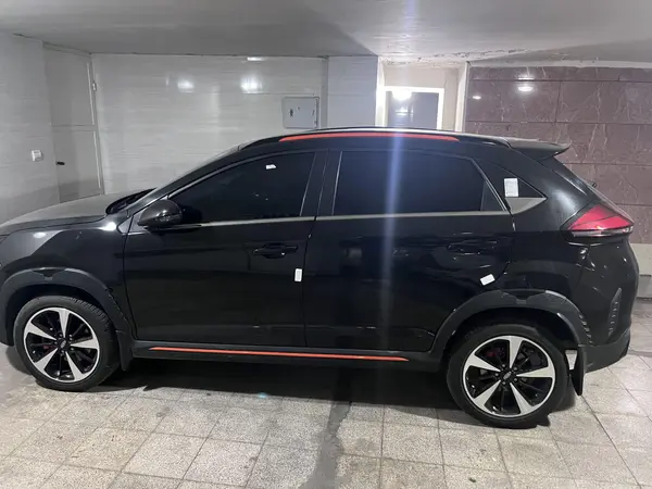 ام وی ام، X33 کراس