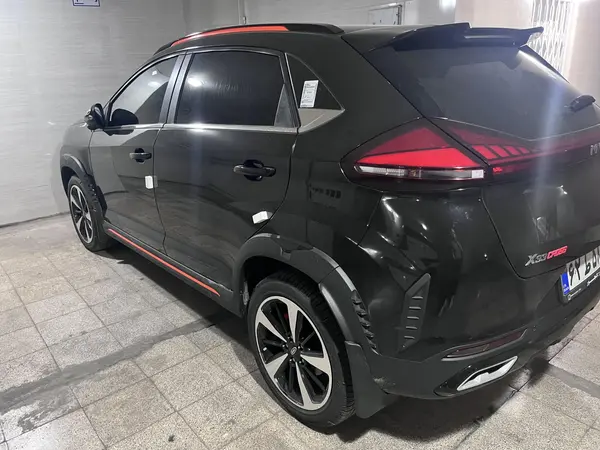 ام وی ام، X33 کراس