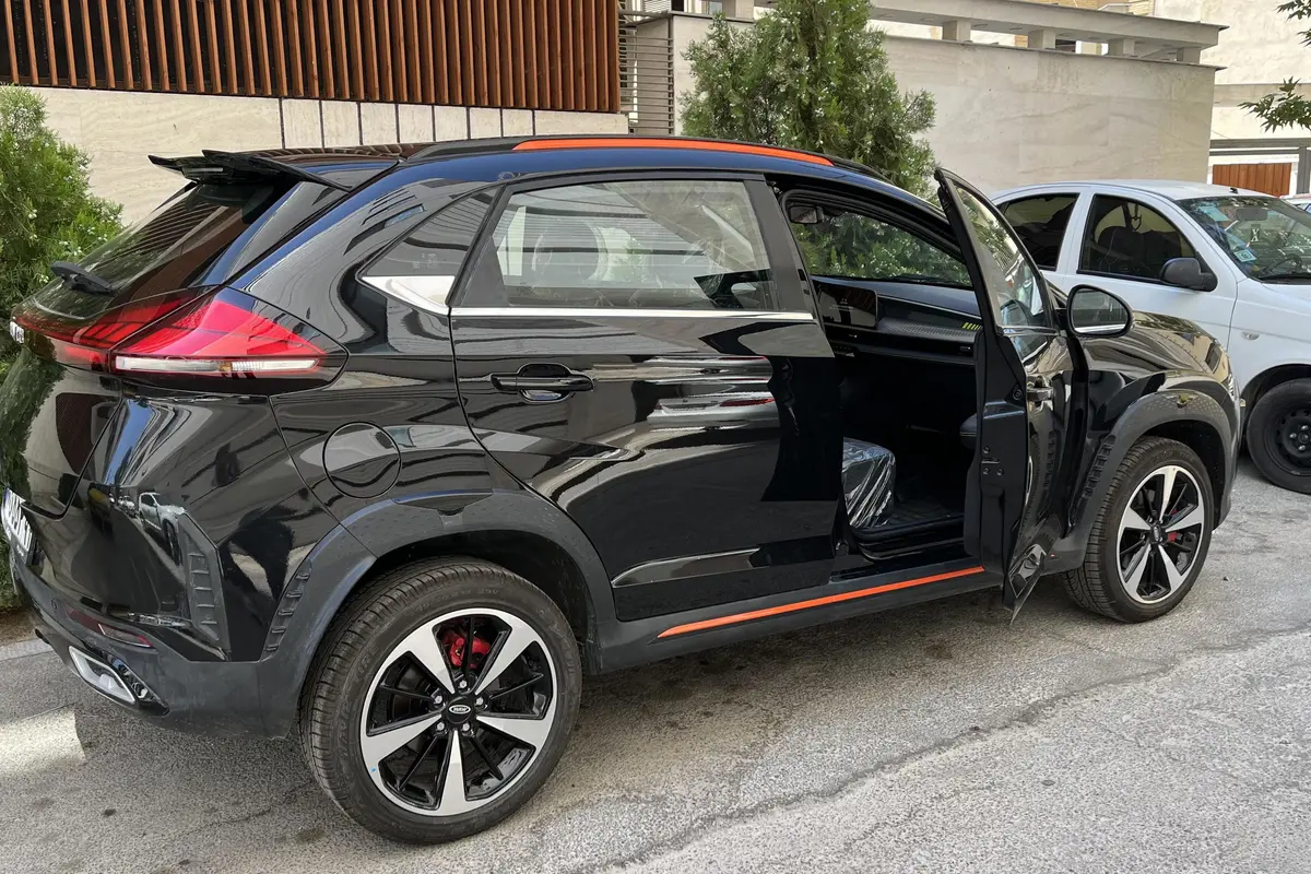 ام وی ام،  X33 کراس