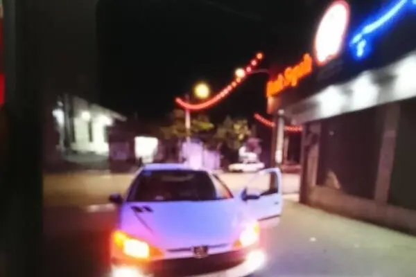پژو،  206