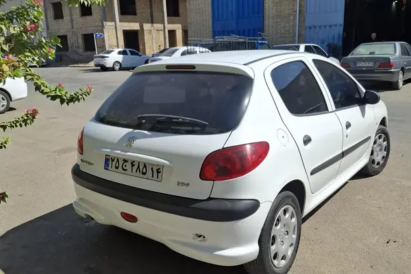 پژو  206