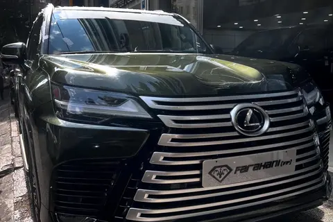 لکسوس، LX