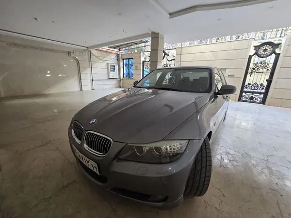 ب ام و، سری 3 سدان