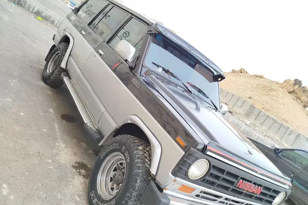 نیسان، پاترول چهار در