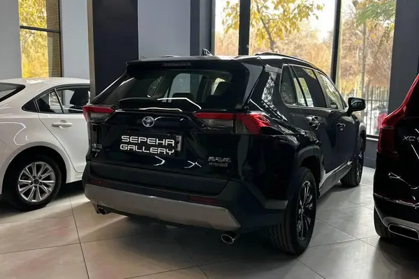 تویوتا، راوفور هیبرید