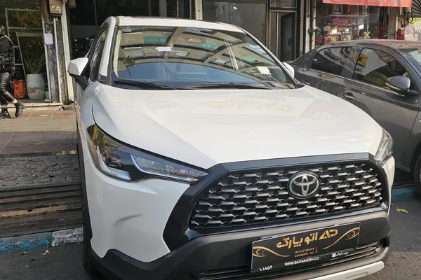 تویوتا، کرولا کراس هیبرید