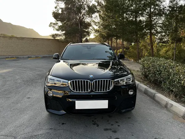 ب ام و  X4