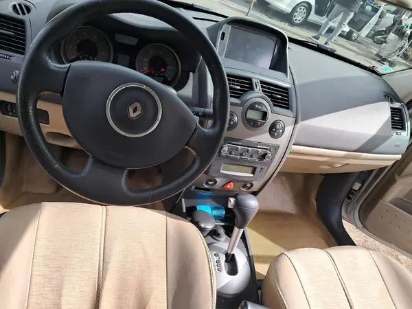 رنو، مگان (مونتاژ)