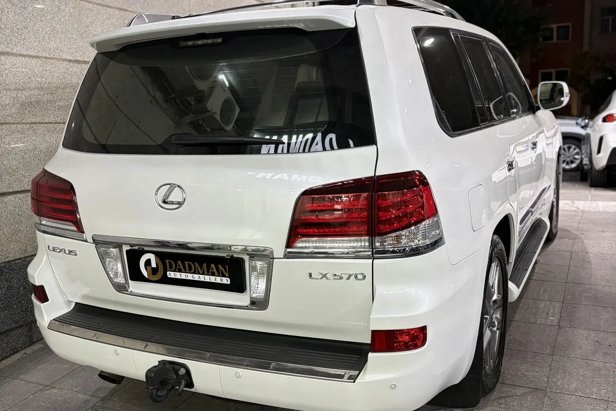 لکسوس،  LX