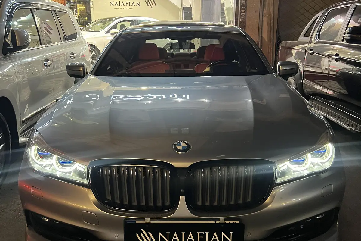 ب ام و،  سری 7