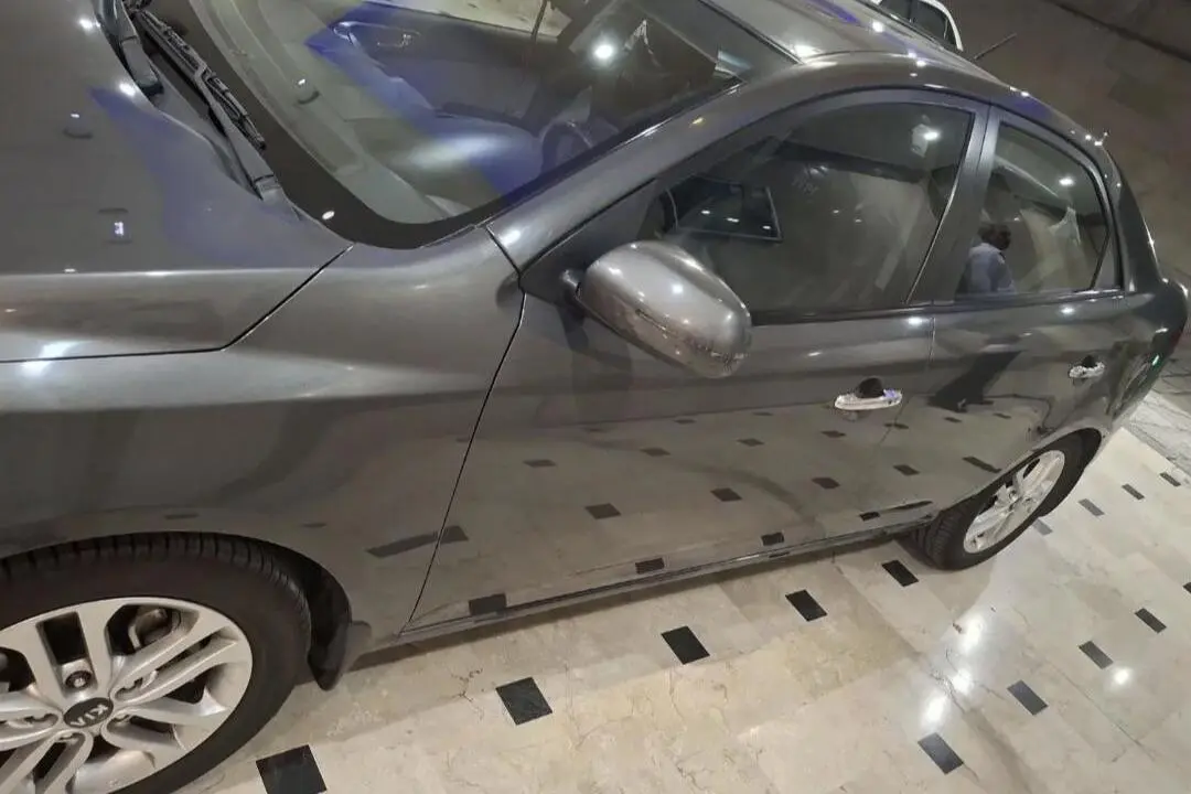 کیا،  سراتو (مونتاژ)