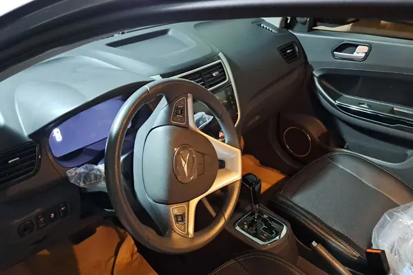 کی ام سی، ایگل