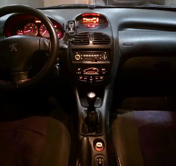پژو  206 SD