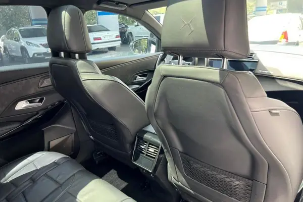 دی اس، 7 کراس بک