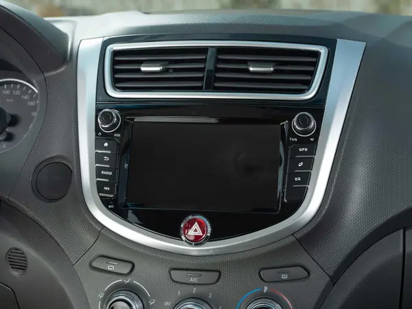 پیش فروش کی ام سی، ایگل