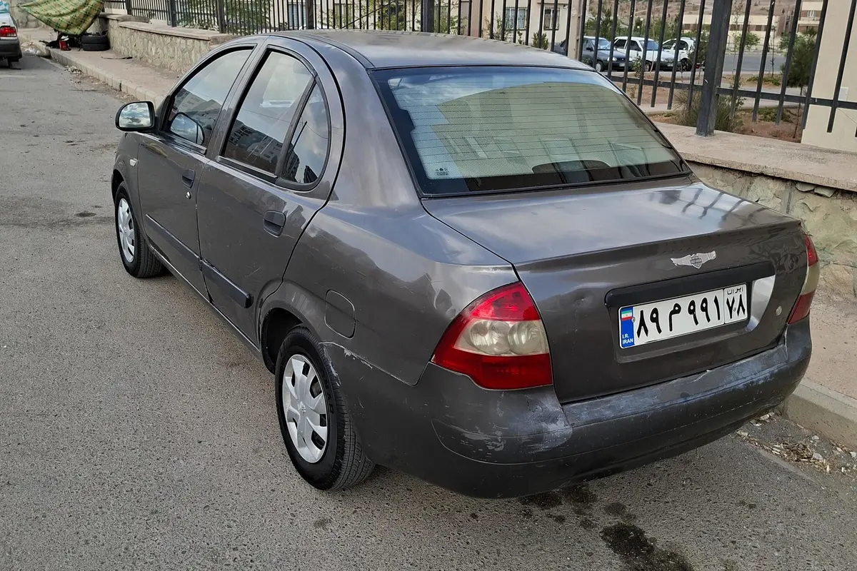 تیبا،  صندوق دار