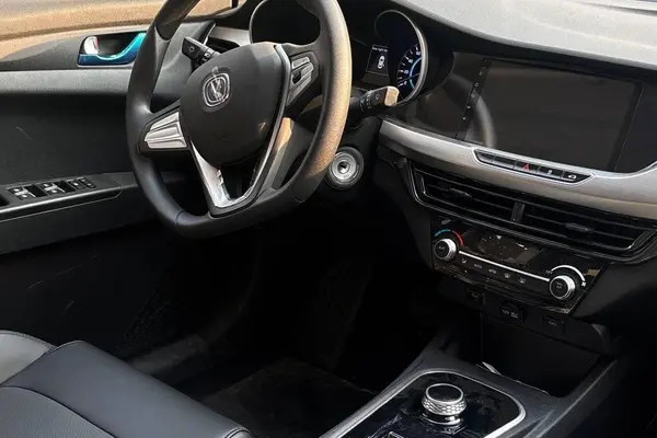 چانگان، ایدو EV460