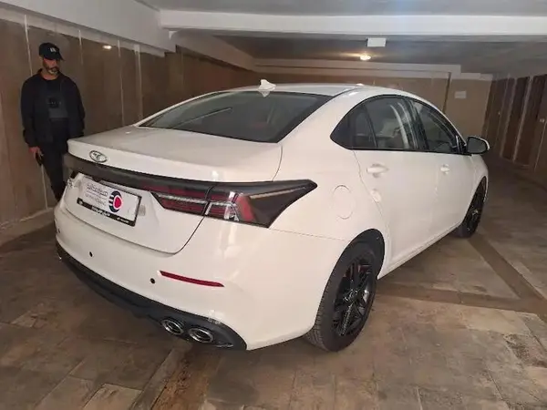 فونیکس، آریزو 6 جی تی (Z6 GT)
